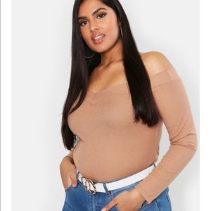 Off shoulder sweetheart basic